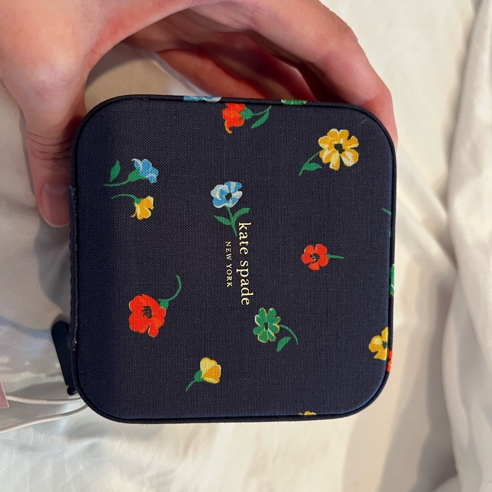 Kate Spade Jewelry/Travel Organizer - Navy Floral - NWT - Picture 5 of 7